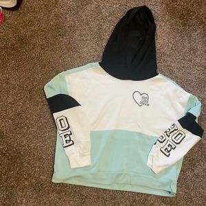 No boundaries hoodie